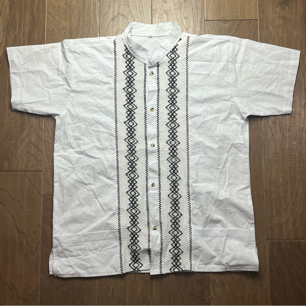 Men’s White Mexican Guayabera Tejido Shirt - Size Large/Grande